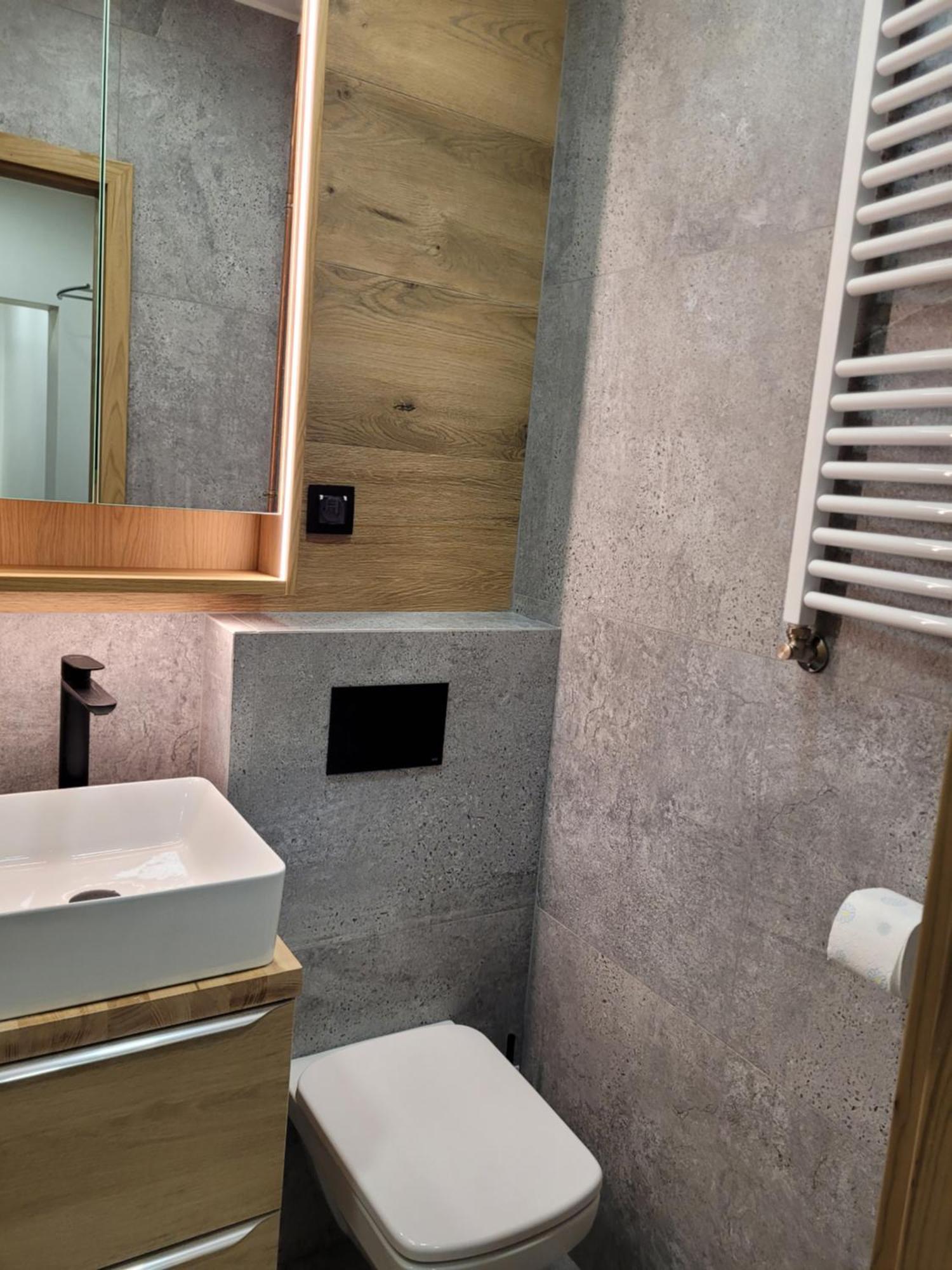 Apartament Radiostacja III Z Ogrodkiem, Parking Free 글리비체 외부 사진