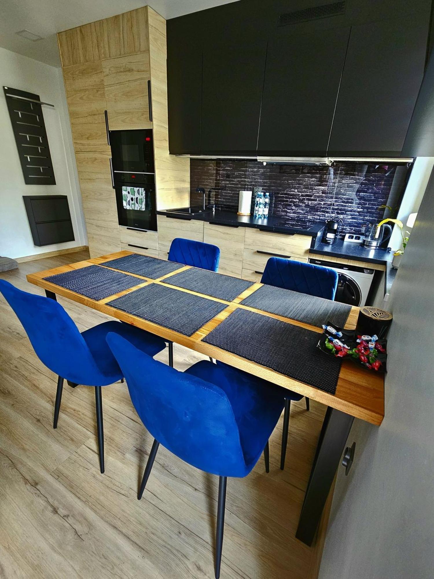 Apartament Radiostacja III Z Ogrodkiem, Parking Free 글리비체 외부 사진